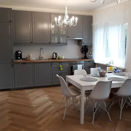 アパート 2 Bedroom Center
